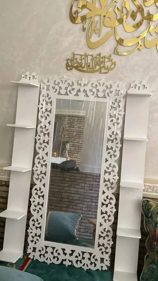 Miroir mural décoratif avec deux étagères – seulement 290 DH ! – Image 10
