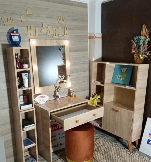Coiffeuse Maquillage Professionnelle LED  | Lumière réglabl pour un maquillage parfait | Table Makeup avec Miroir Hollywood et Rangements.  Coiffeuse Hollywood LED Pas Cher – Image 3